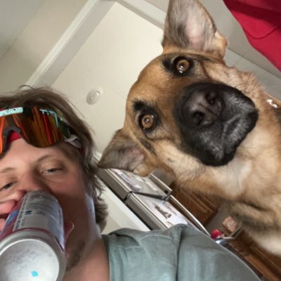 schumacher1712's profile picture. https://t.co/FHg9CY1LsZ