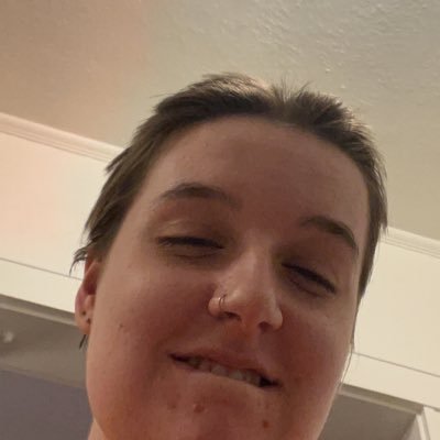 Grace / 22 / any pronouns / white / I write things sometimes / mostly TLT / tumblr is ninernav