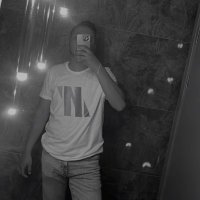 ati (@atknbrsh) Twitter profile photo