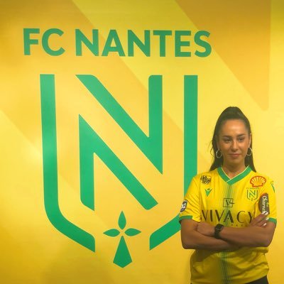 Joueuse au @fcn_feminines / internationale algérienne @lesverts 🇩🇿