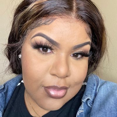 NolaGirls do everything betta💜💛💚*BigFines Are Not Desperate* *Owner of Shade-D Boutique,LLC*😎