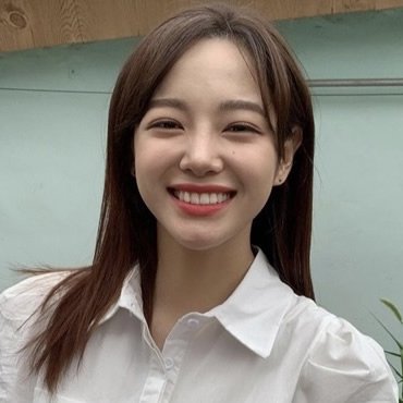 皆さんと競馬予想を楽しめたら最高🌸無言フォロー失礼します🙇♀️穴党のさくらです🌸なんと‼️2022年は回収率100%超えてる😂展開予想・血統予想・名前買いを軸に万馬券になりそうなレースを探して予想🤔実際の馬券は単複と馬連で的中率も狙って楽しんでます🎯競馬の人はフォロバ100%します