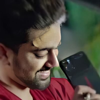Zain A real actor. And loveing many people acting and chemistry.
A multifandom lover girl