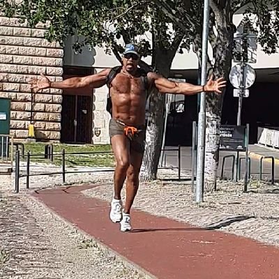 Physician graduate 1988/Member Chamber of Physicians/Germany-HS-W-067/2004- First Profi Europe Erotic Black Actor 1990./https://t.co/n8SLFgSVzI