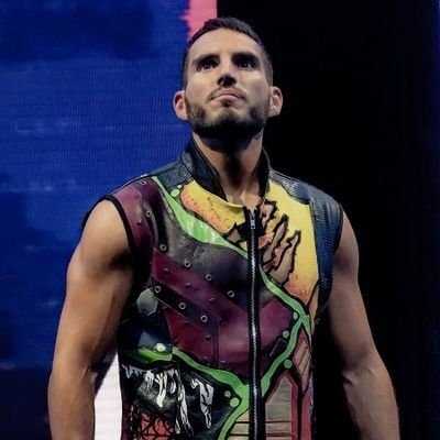 The HEART AND SOUL of @WEARENXTEFED! MY VOICE WILL BE HEARD! If its not the Gargano Way, its the WRONG WAY
Wife: @CandiceLeRaeRP ❤ (Not the real Johnny Gargano)