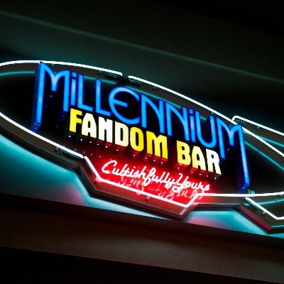 Things to do 👉 Las Vegas ⭐️ Best bar for Cosplay & Geek/Nerd culture ❤️ 'Cosplay or not, Let's Fandom!' Tag: #FandomBar 
Franchise info: https://t.co/gGxJnqsCgW