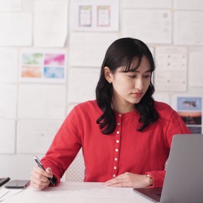 mana_sh_works's profile picture. Graphic Designer ○ 食べること、旅行、ドラマが好き