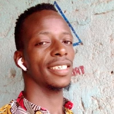 oladejoElijah16's profile picture. Life is beautiful with love 💕💕