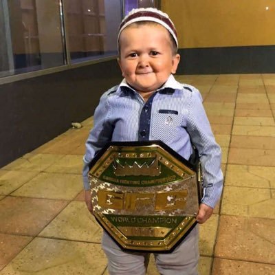 Arlind19970's profile picture. I am the floor