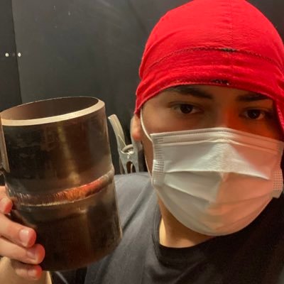 emaardz's profile picture. god is with us.