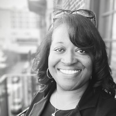 Akia White is an Assoc. RE Broker practicing in the Greater Savannah area over 17 yrs. Specializing in new construction, relocation, and RE investments.