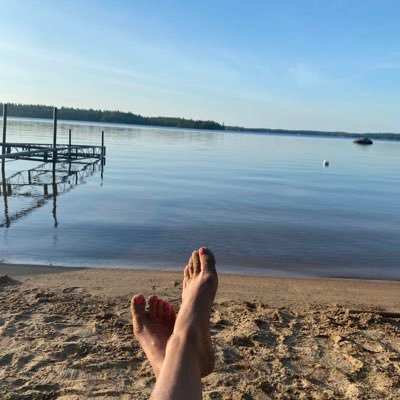 CottageLife420's profile picture. Just here keeping up with today’s vibe in snippets while managing family, career and finances in a crazy world.