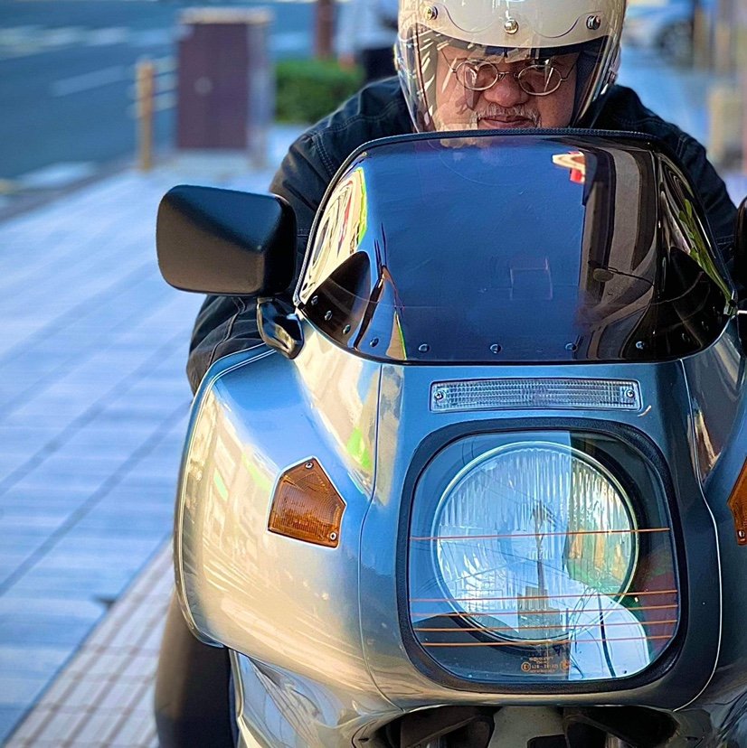 静岡県・遠州で発行している熱中人（特にバイク）のフリーペーパー「エンシュージアスト・マガジン」編集長。’91 900SSと’89 R100RSに乗ってます。