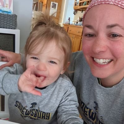 Dir of Softball Operations @EVOsoftballMA 🦍 -  Head Coach @gocolonials_sb  🥎 - Merrimack Softball Alum 🥎 - LICSW 💪🏼  - Mom 😺😺👶