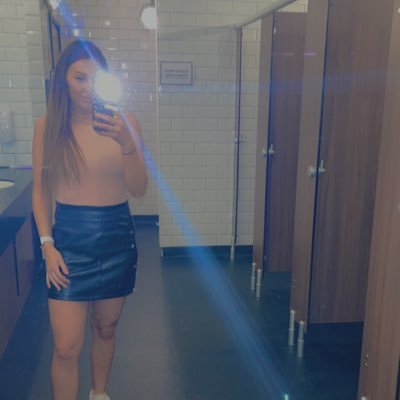 ••• Instagram: _tiajordan_  ••• Snapchat: tiajordan97 ••• 50% I don’t know, 50% I don’t care 🤷🏼‍♀️