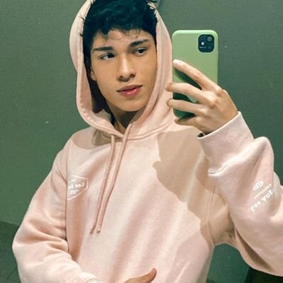 segue lá no insta @moisesguedes_