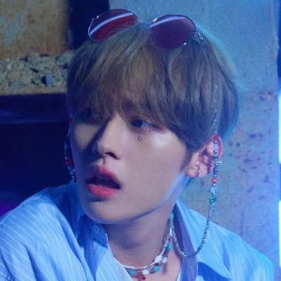 💚🩷 || staytiny/dreamzennie || intp || 04 || 🏳️🌈