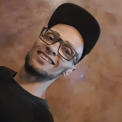 A emoção de ser Flamengo é incomparável e indescritível ❤️🖤❤️
Téc. em Mecânica Industrial.
Pedagogo e Pós-graduado em Educação Especial e Psicomotricidade.♐