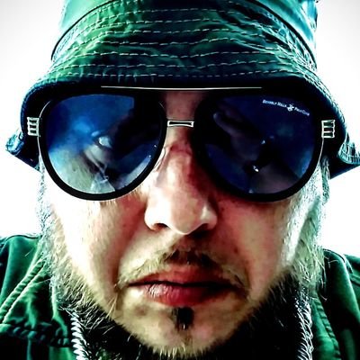 Beazl's profile picture. Artist,Producer,Engineer,Mixing,Beats/music production for ALL GENRES,Singer,Songwriter,Actor,Corp. Audio Visual A-1 Tech,Writer.