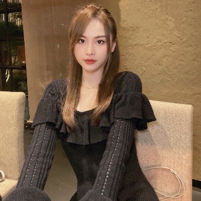 BiancaBolima's profile picture. Travel, piano, folk songs, golf, and of course, every girl's favorite food.
Taste: A typical Sichuan girl, although she has been abroad for a long time, she is