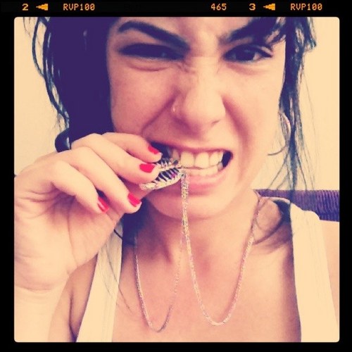 julianaamorim's profile picture. ácida e doce.