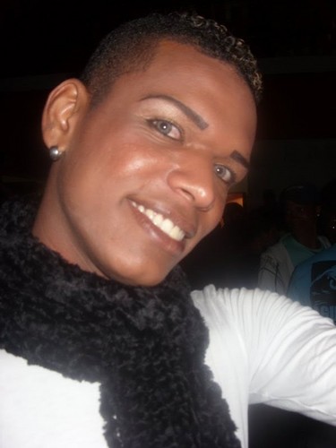 Eu sou gay... sou assim e sou feliz... Que barraco? calma!! te ensino como é que faz....