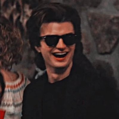 nuebv1's profile picture. 👨🏻‍💻📚🏋🏻‍♂️♟☕️