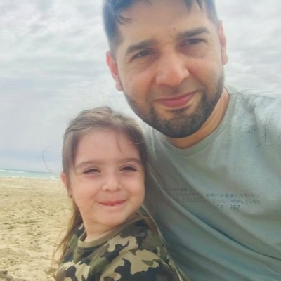 Es factible que sin someterte a la hipocresía exista alguien que aún te quiera.