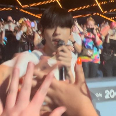 soobinswings's profile picture. I TOUCHED HANDS WITH YEONJUN AND SOOBIN