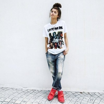 Daughter of April and Jackson. #GreyAnatomyRP. Tomboy and a sporty girl. Closeted Lesbian (18+)