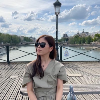 Satomi_london's profile picture. 🍊ジュエリー・時計はカルティエ好き💎早慶卒ゴリゴリ働く34歳OL(大手IT→ベンチャー(美容クリニック運営)→起業)の物欲日記。2022.6月からは旦那の都合でTokyo🇯🇵⇄London🇬🇧 の駐妻。Paris🇫🇷Italy🇮🇹ジュエリー💎カバン🧳リア友はこっそり教えてください❤️
