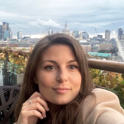 ClaudiaHawes3's profile picture. 