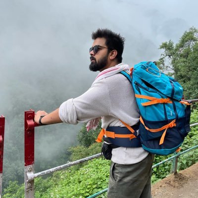 MukundThakur__'s profile picture. “जबतक ज़मीर है,तबतक अमीर हैं”