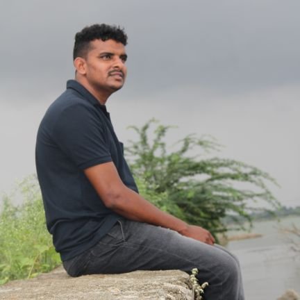 captionaseem's profile picture. Alhamdulillah