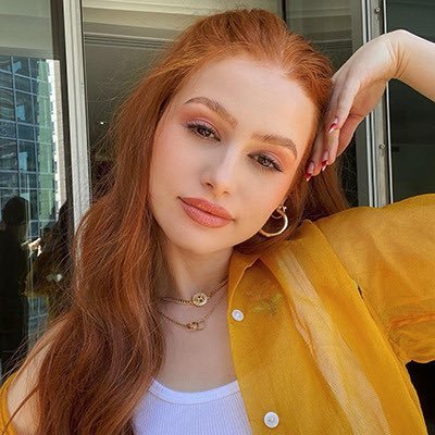 # yellow → harry styles ッ she!¡her⠀⠀⠀⠀⠀⠀⠀ ⠀⠀ ⠀⠀⠀⠀⠀⠀. . . laughing with https://t.co/Tlc36RJ8Kj (9/15)