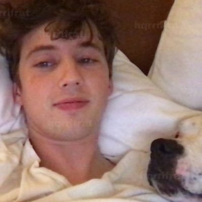 la homosexualidad y troye son la misma palabra