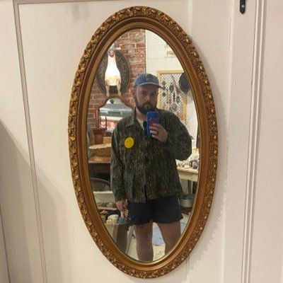loficries Profile Picture