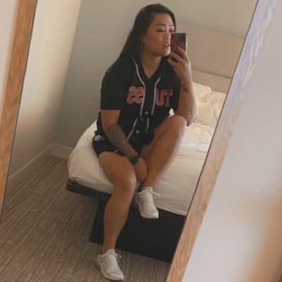 katbracks_'s profile picture. you know the fckn vibes