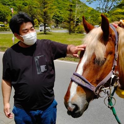 ウマ娘がきっかけで競馬を始めました。気軽に絡んでくれると嬉しいです。ガルパンおじさんでタキオンのモルモット。競馬引退します。本当です。