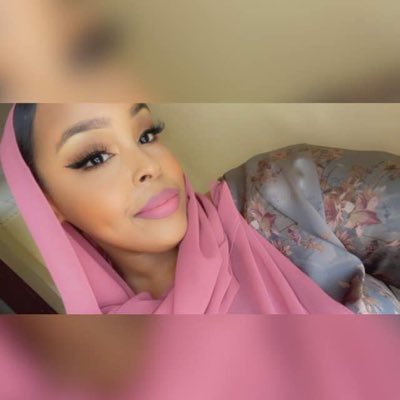Striving Muslimah ~ Poet ~ Advocate for change ~ Social Worker ~ Toronto ✨ 📍Hargeisa