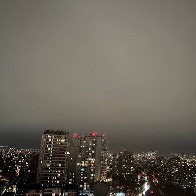 Soy cuico para algunos, indigente para otros, pero nadie puede negar que escupo fuego. Abogado, Magíster en Derecho Publico