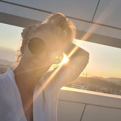 texashelga's profile picture. exclusively good news ▫️ healthy lifestyle ▫️mindfulness in daily life ▫️