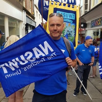 Based in my beloved North East. Activist in the NASUWT. Views are my own.