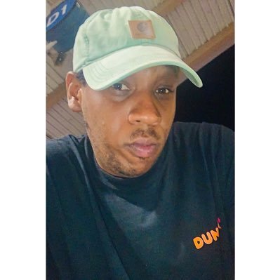 Heartless Romantic Just vibing💯 Father Of ✌🏾💪🏾 Chef 👨🏾🍳…. Free spirit with a open mind Enjoy….