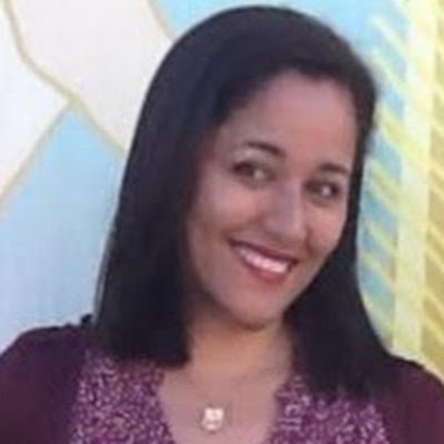 AponiraFarias's profile picture. 