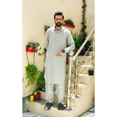 Unflinching Support for #ImranKhan. #IKForever #WeAreWithKhan #PTI #NayaPakistan. #GoNawazGo #InsafKiJang. RTs are not Endorsements. My Personal Views.