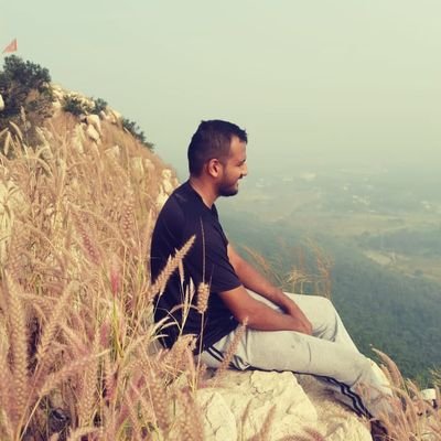 mnshrt's profile picture. as you can see... a cliffhanger I am