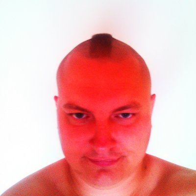 bernukhou's profile picture. 