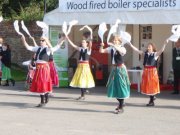 Cuckoo’s Nest Morris are a women’s Cotswold Morris Dance “side” (or team), See us at many local attractions, pubs, villages and festivals!  Come and say hello!
