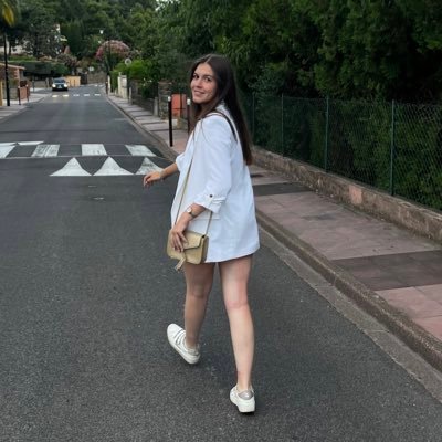 Lebon_Juliette's profile picture. tu es mon étoile préférée dans le ciel ✨